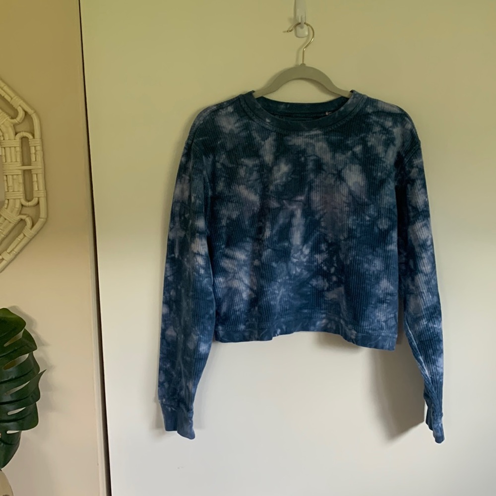 Cropped Ribbed Crewneck
